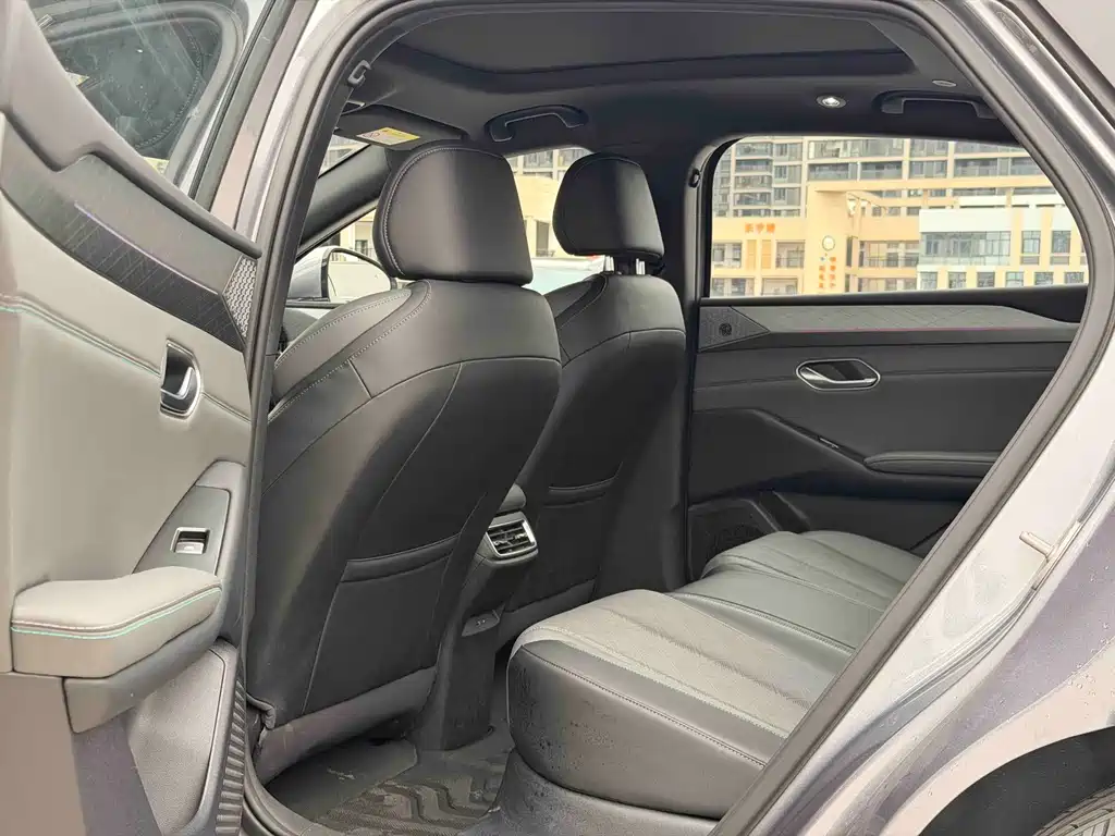 BYD Qin L — миниатюра 8