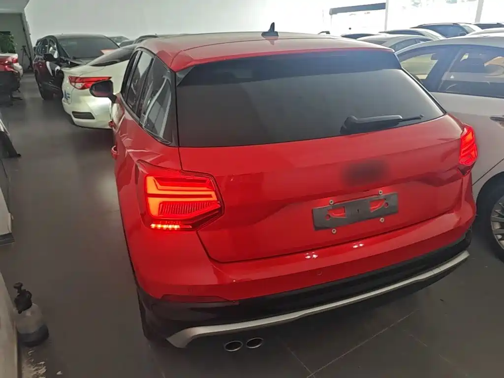 Audi Q2L — миниатюра 5