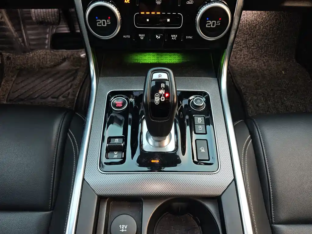 Jaguar XEL — миниатюра 17