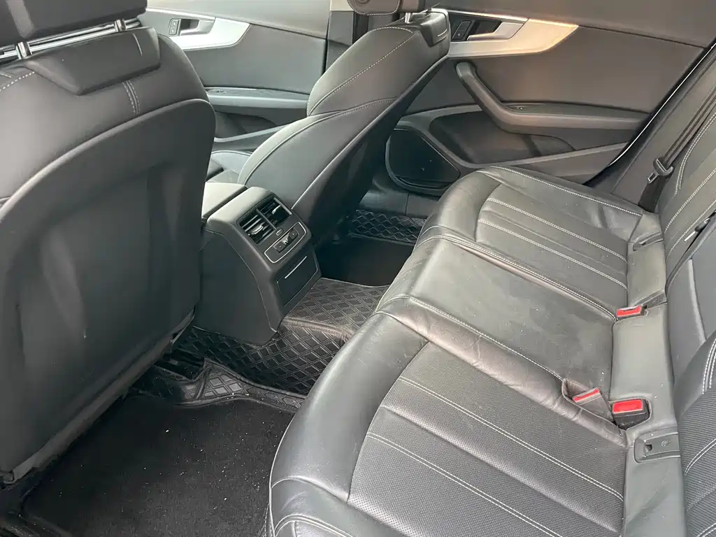 Audi A4L — миниатюра 9