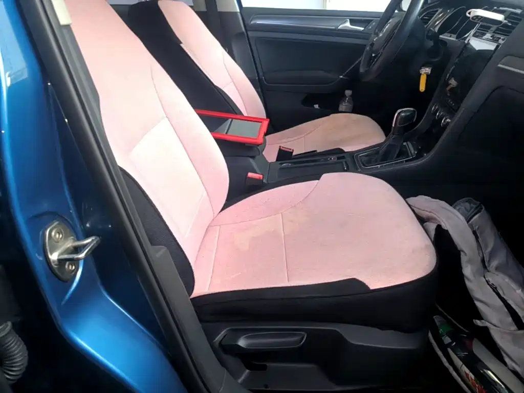 Volkswagen Golf — миниатюра 24