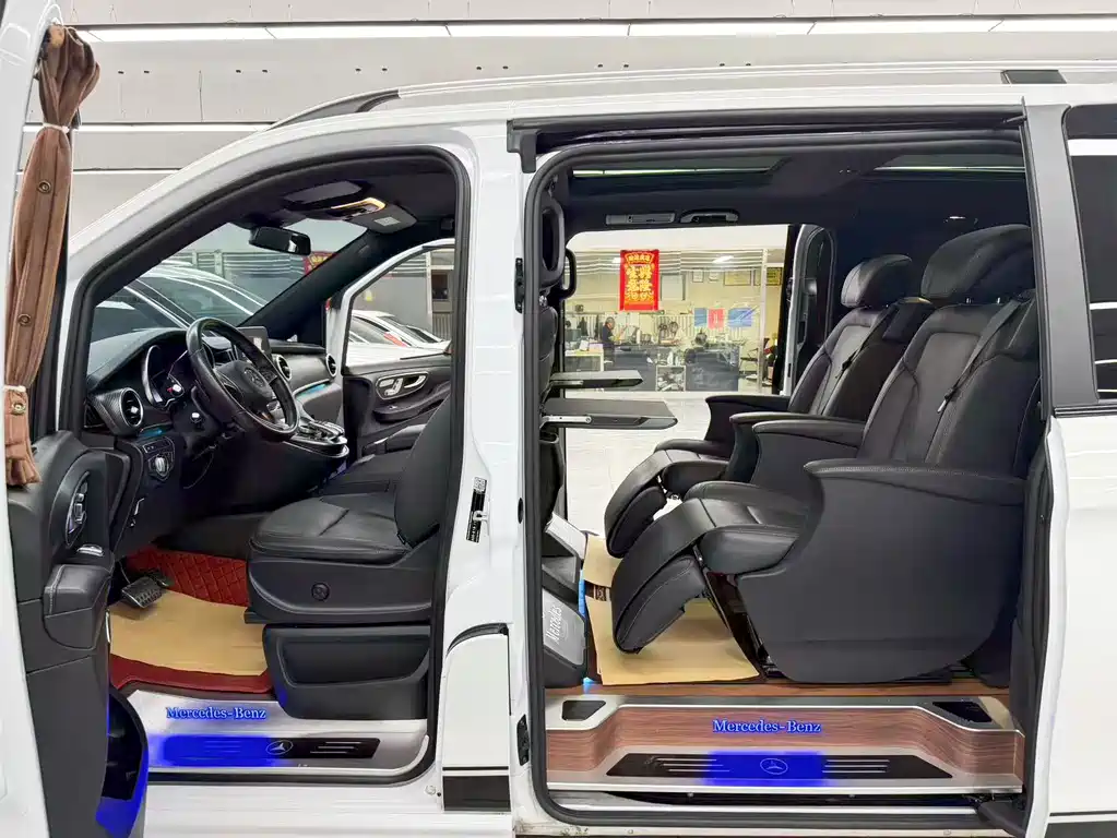 Mercedes-Benz V-Class — миниатюра 8
