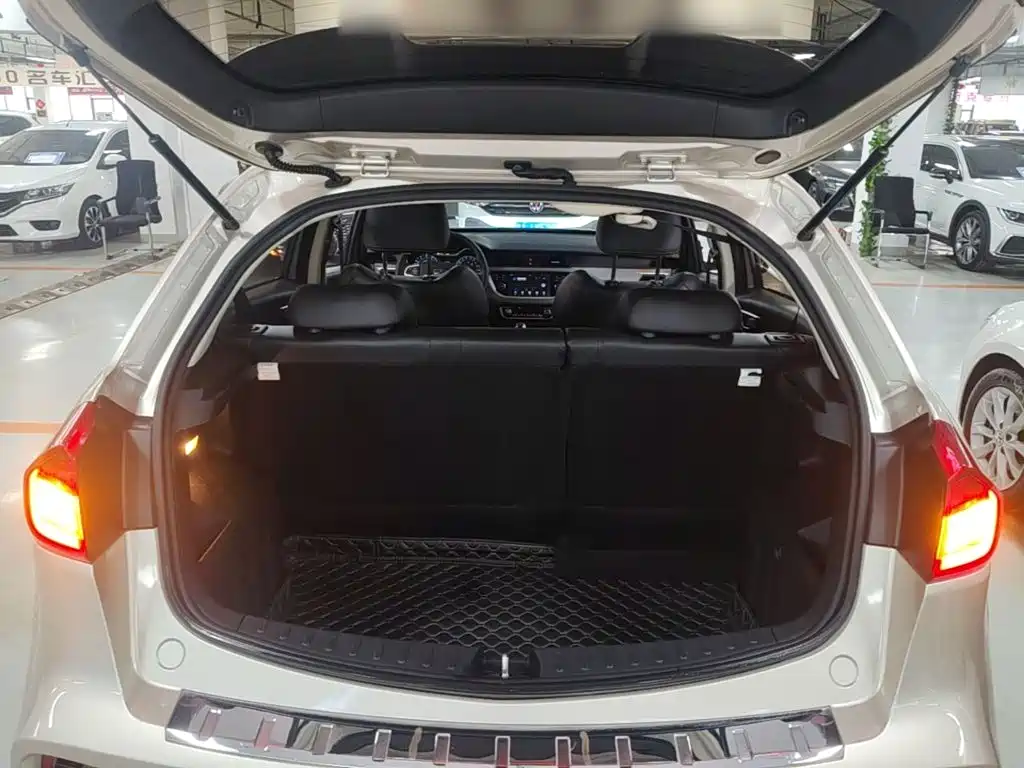 Geely Vision X3 — миниатюра 19