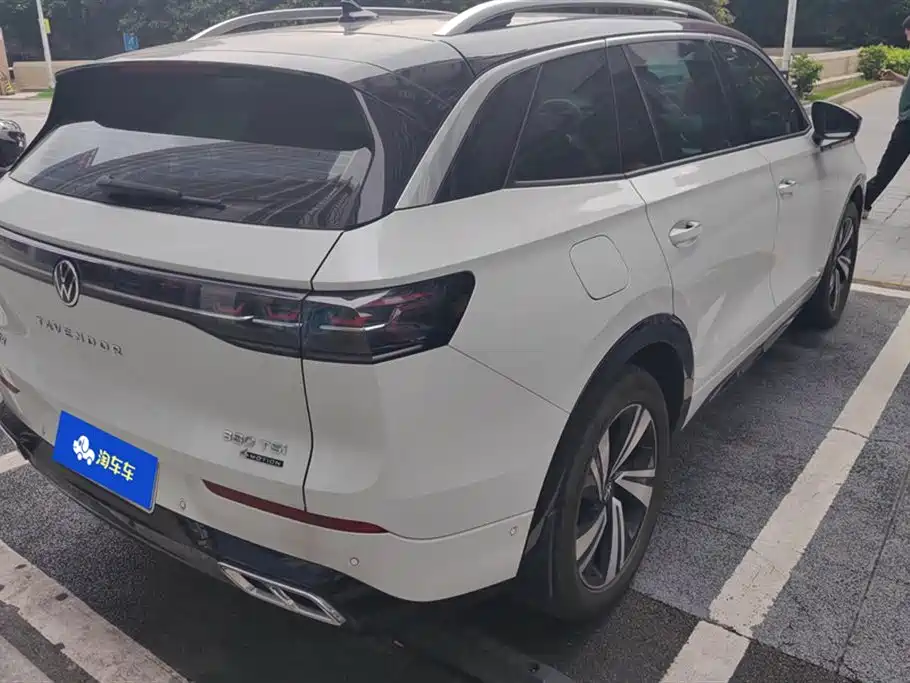 Volkswagen Tavendor 2023 380TSI R-Line