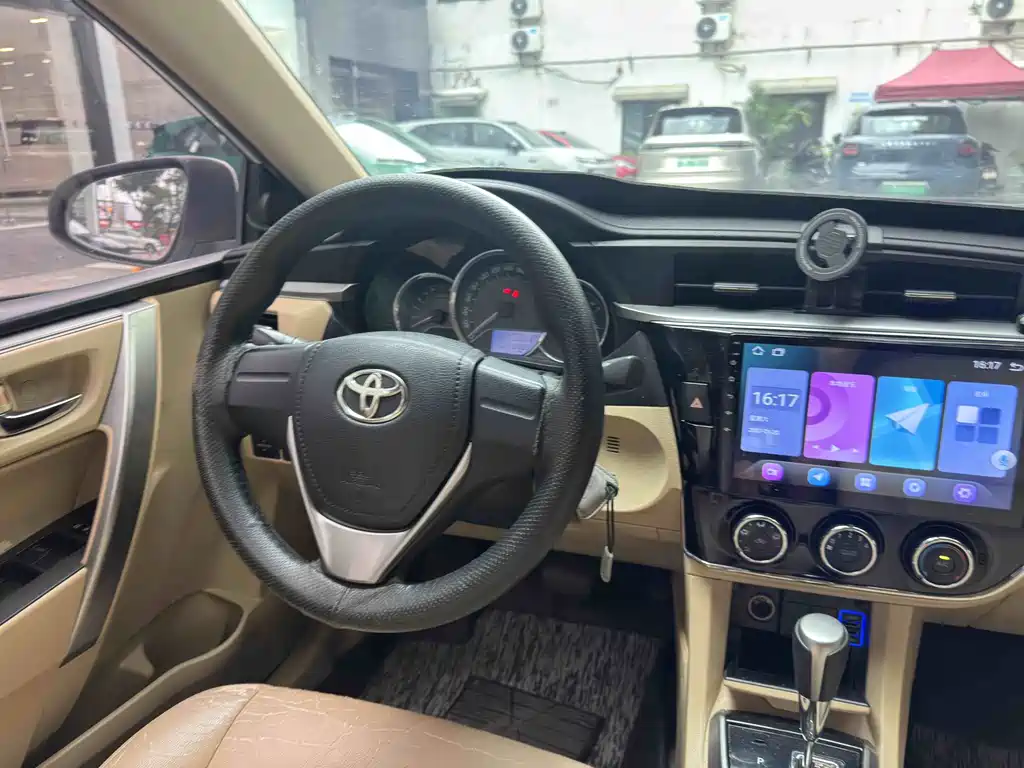 Toyota Corolla — миниатюра 12