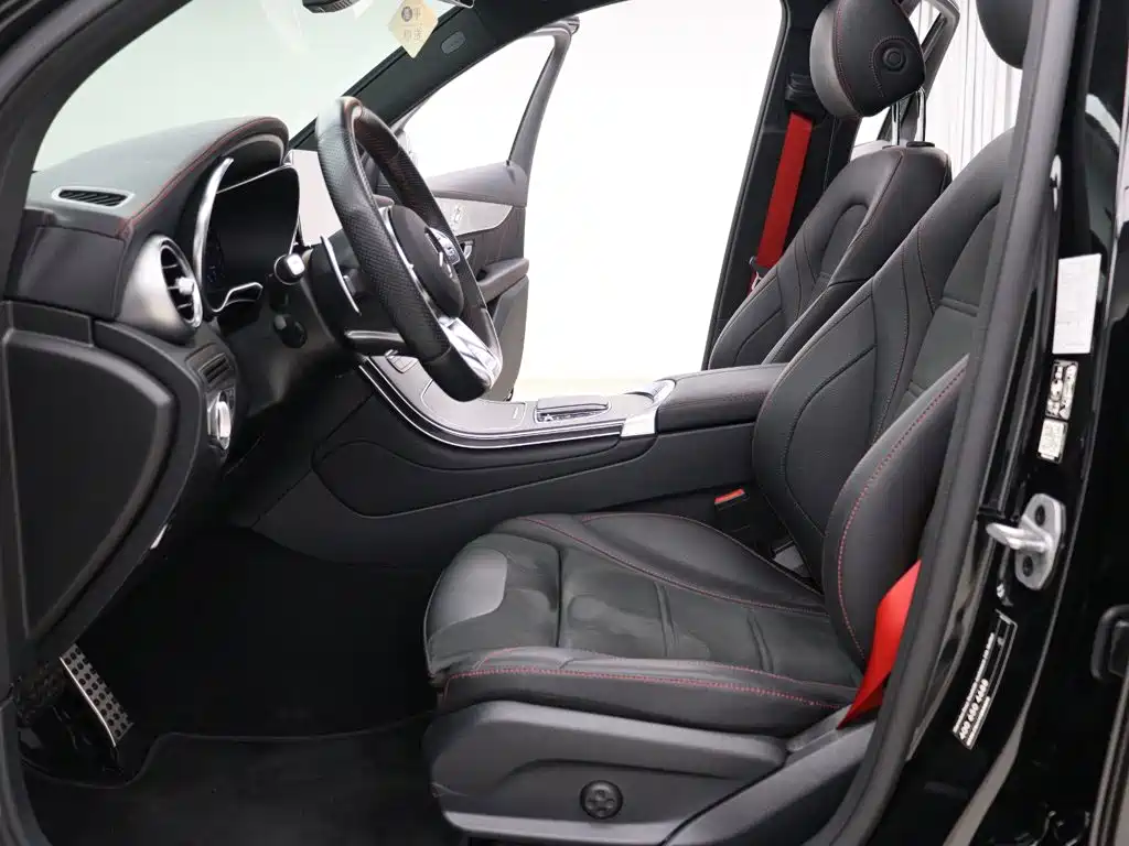 Mercedes-Benz GLC AMG — миниатюра 2
