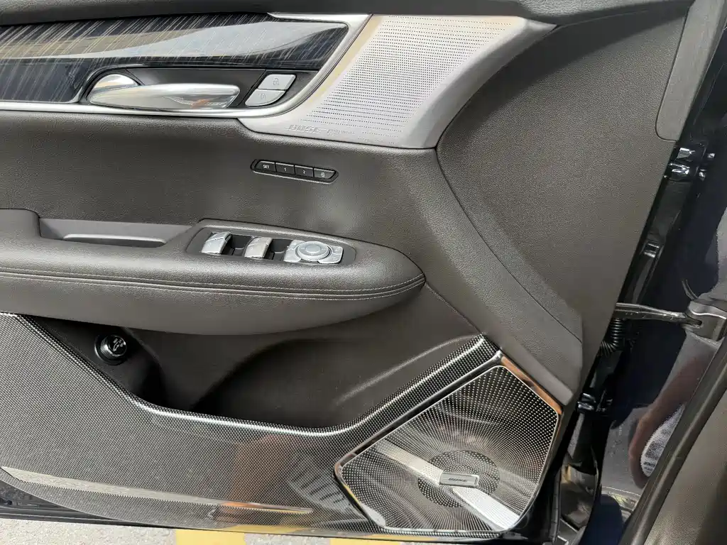 Cadillac XT6 — миниатюра 23
