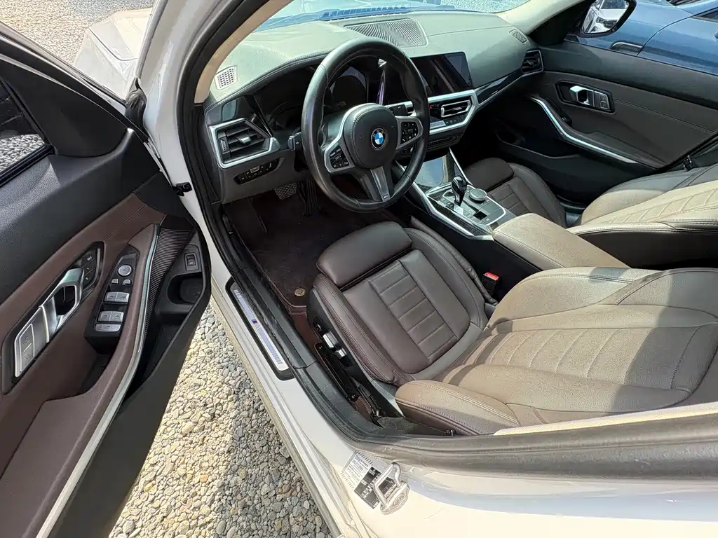 BMW 3 Series — миниатюра 4