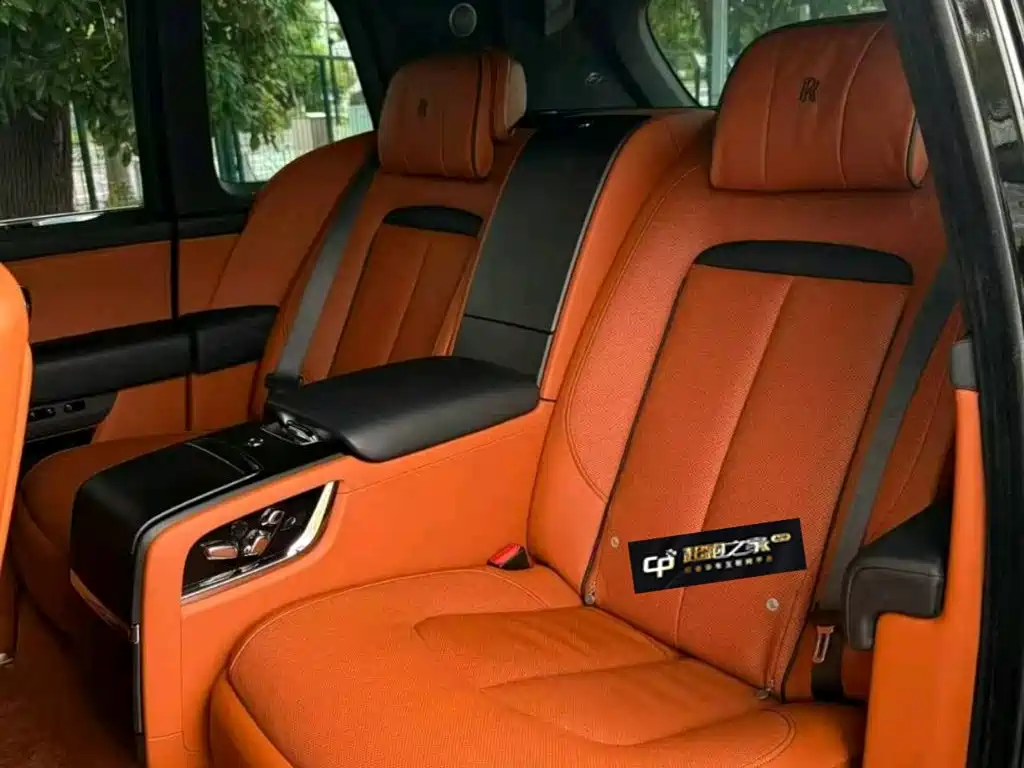 Rolls-Royce Cullinan — миниатюра 5