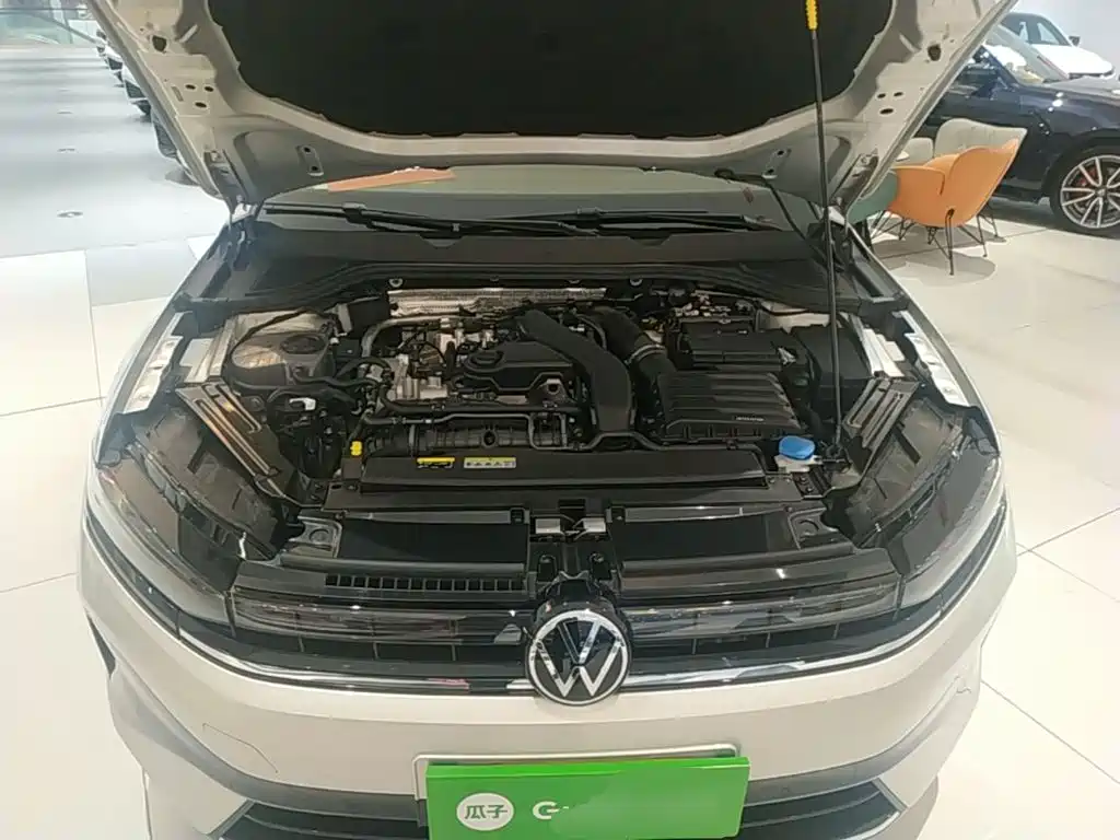 Volkswagen Sagitar — миниатюра 20