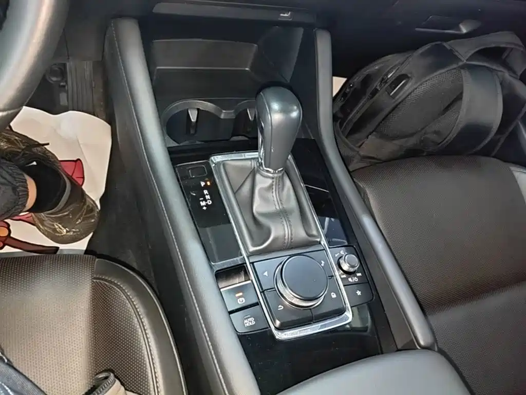 Mazda 3 Axela — миниатюра 14