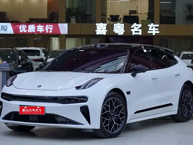 2025 Zeekr 001