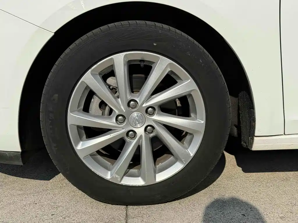 Buick Verano — миниатюра 4