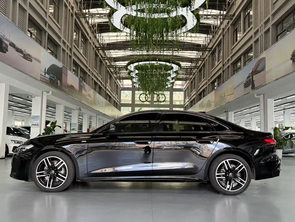 Audi A5L — миниатюра 2