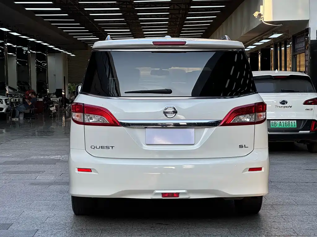 Nissan Quest — миниатюра 13