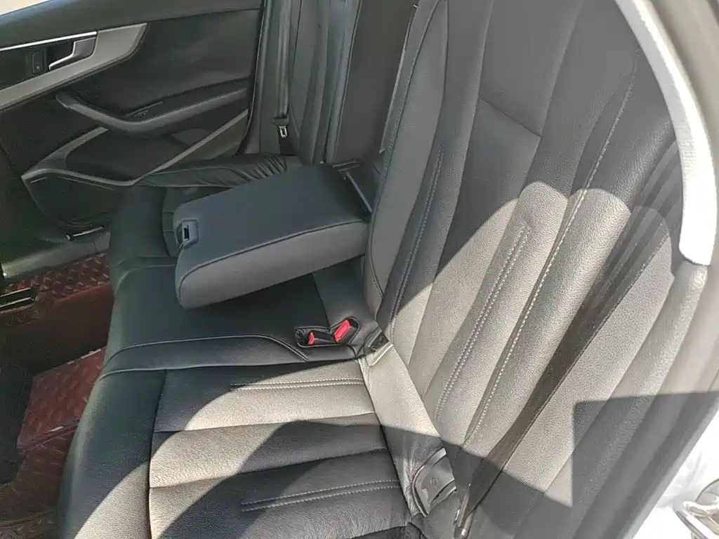 Audi A4L — миниатюра 17