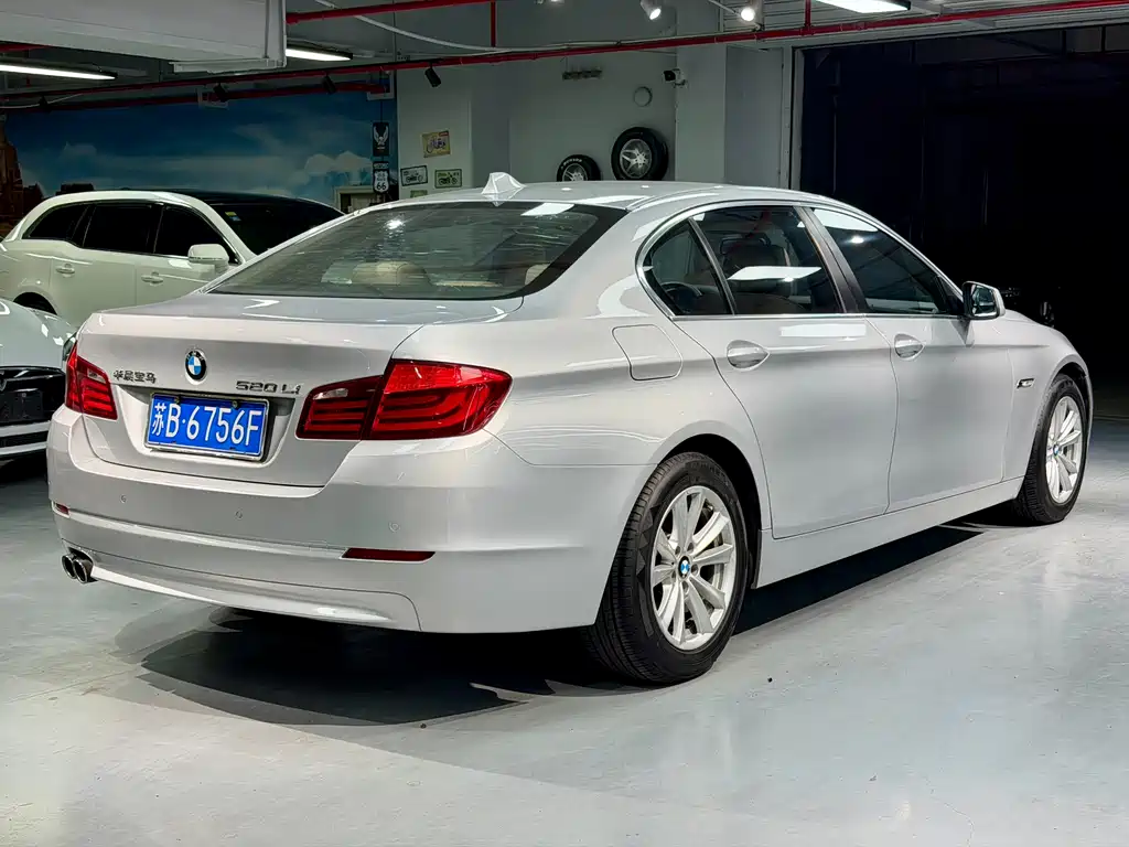 BMW 5 Series 5 2011 520Li Elegant