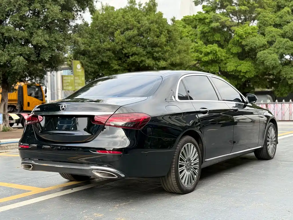 Mercedes-Benz E-Class E 2023 E 300 L Luxury