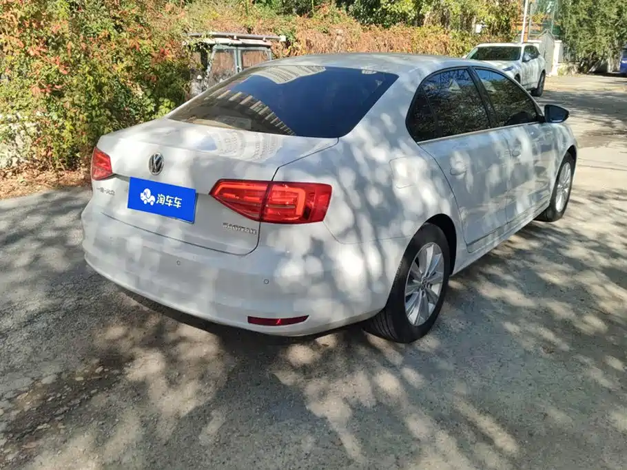 Volkswagen Sagitar — миниатюра 3