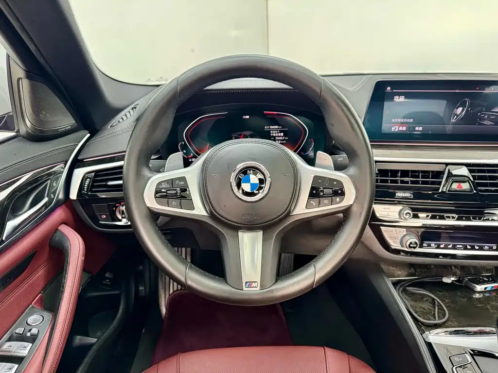 BMW 5 Series — миниатюра 18