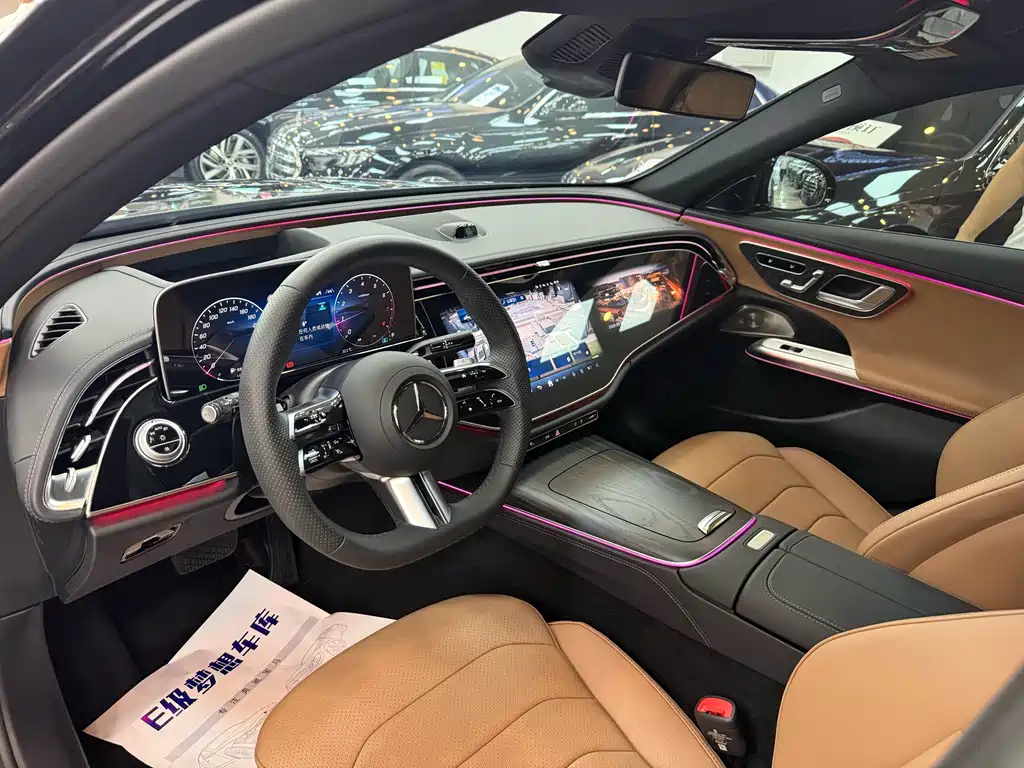 Mercedes-Benz E-Class — миниатюра 11
