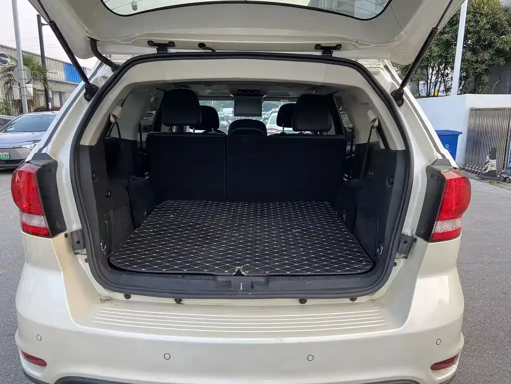 Dodge Journey — миниатюра 15