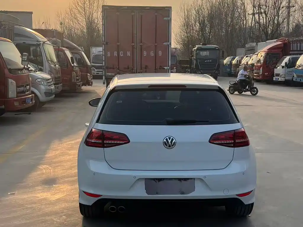 Volkswagen Golf — миниатюра 4