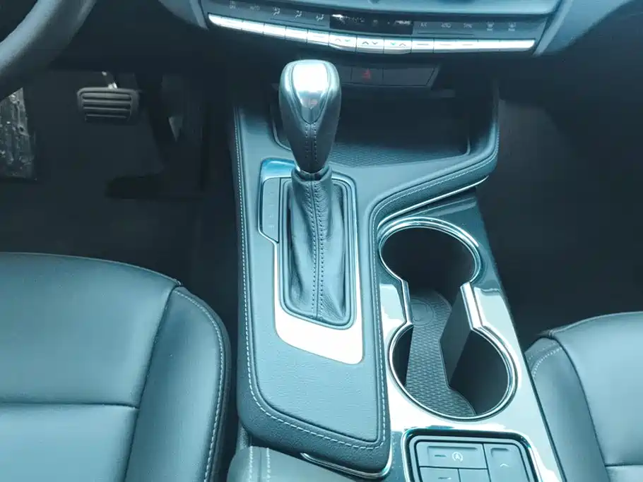 Cadillac CT4 — миниатюра 16