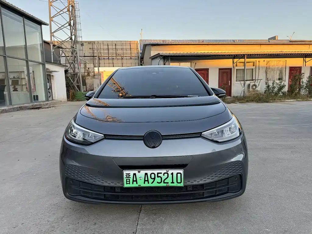 Volkswagen ID.3 — миниатюра 2