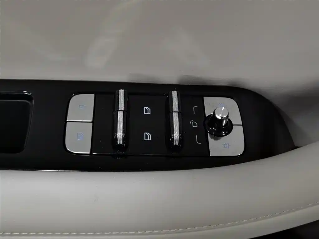 Geely Galaxy Galaxy 6 6 2026 125km +