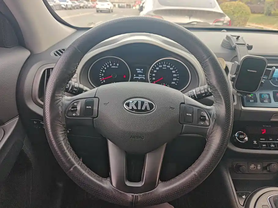 Kia Sportage — миниатюра 15