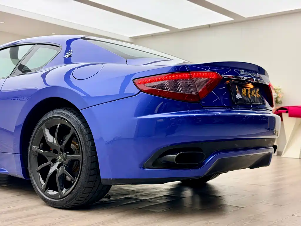 Maserati GranTurismo 2013 4.7L Sport Automatic