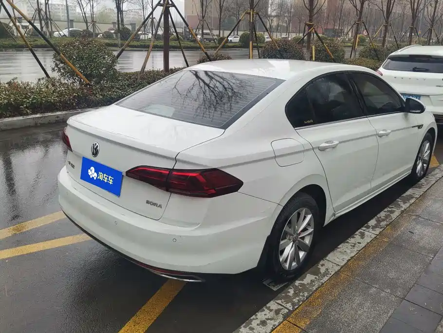 Volkswagen Bora — миниатюра 3