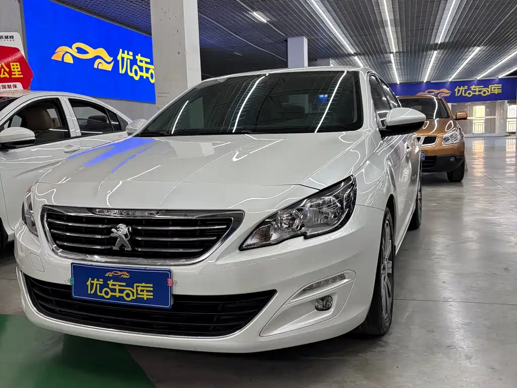 Peugeot 408 1.8L Auto Luxury Edition, фото 2