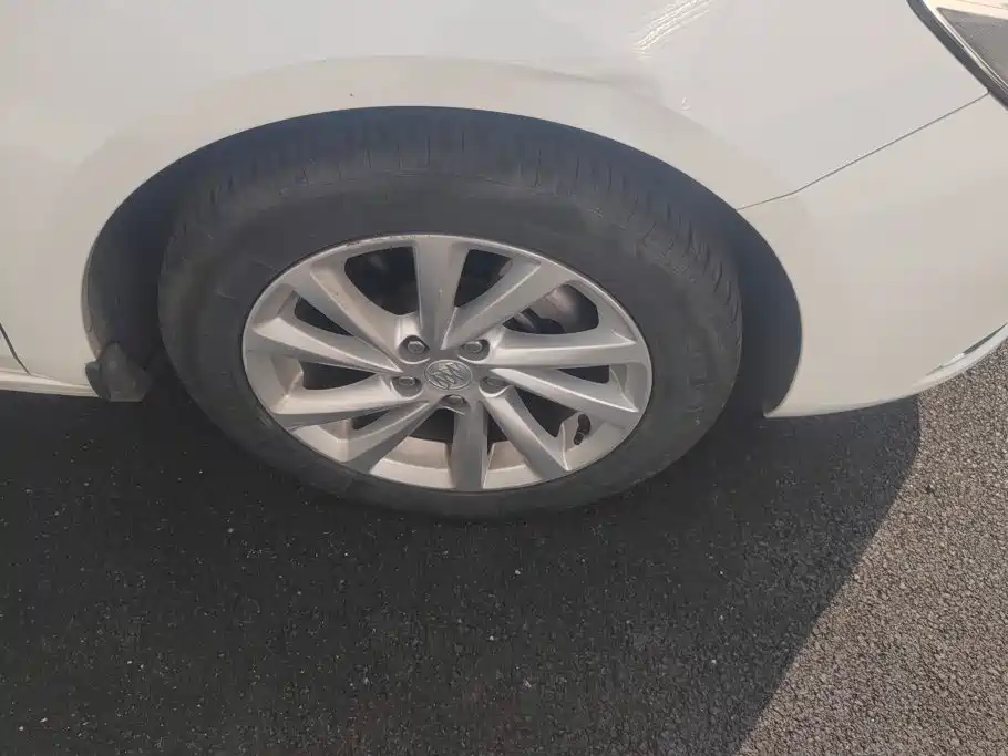 Buick Verano — миниатюра 6