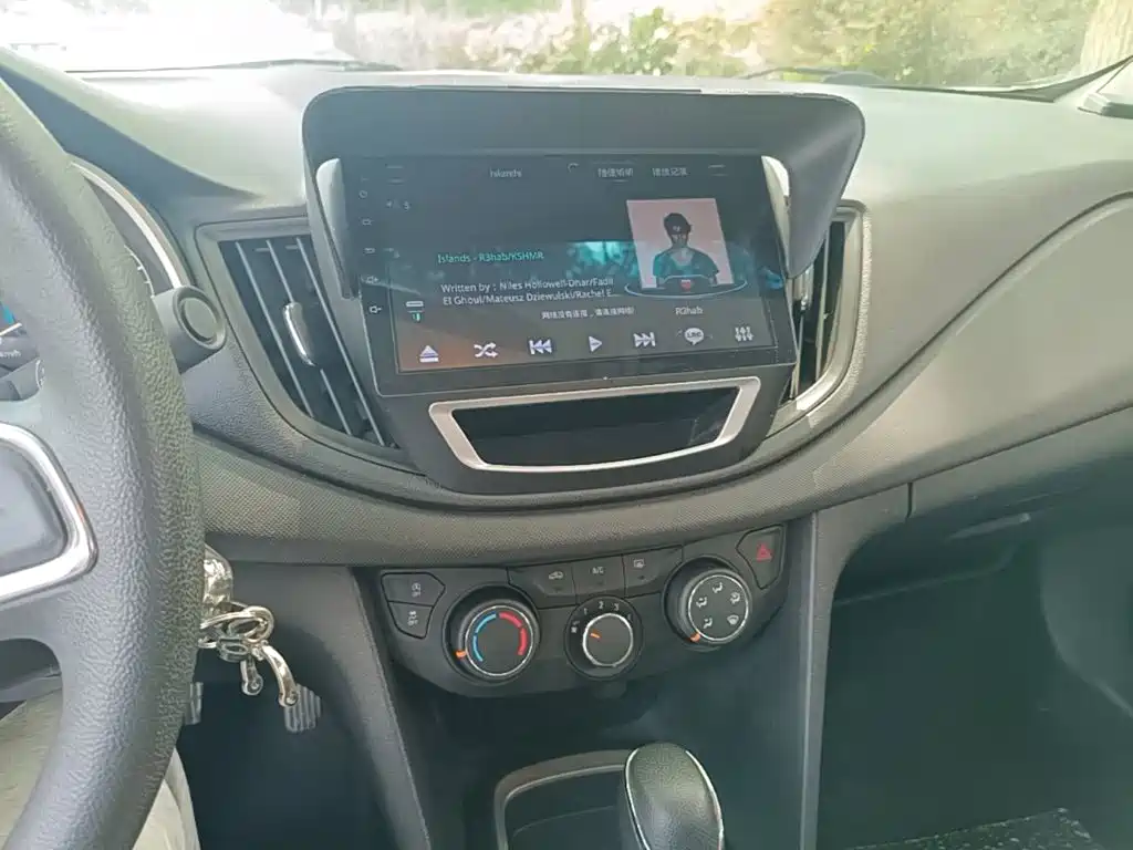 Chevrolet Cavalier — миниатюра 13