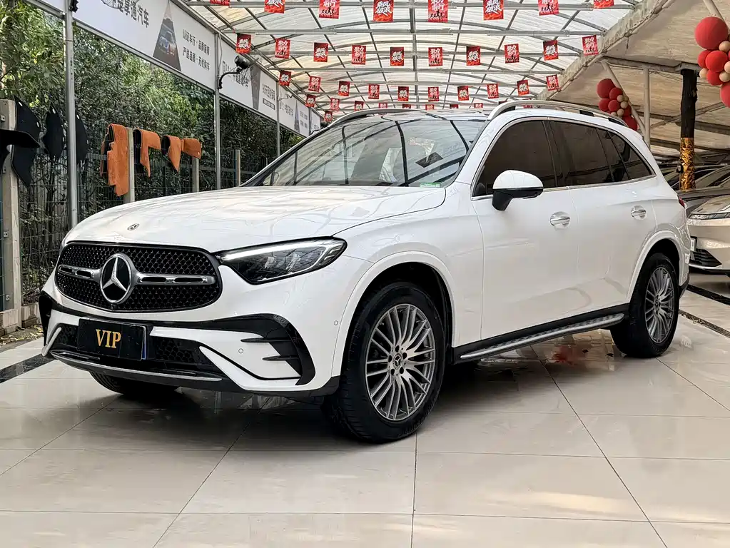 MERCEDES-BENZ GLC