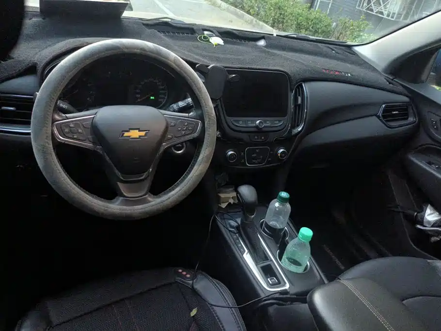 Chevrolet Equinox — миниатюра 12