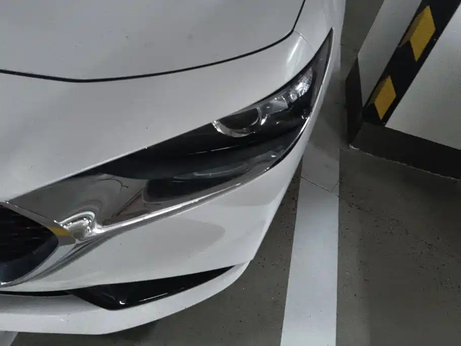 Mazda 3 Axela — миниатюра 5