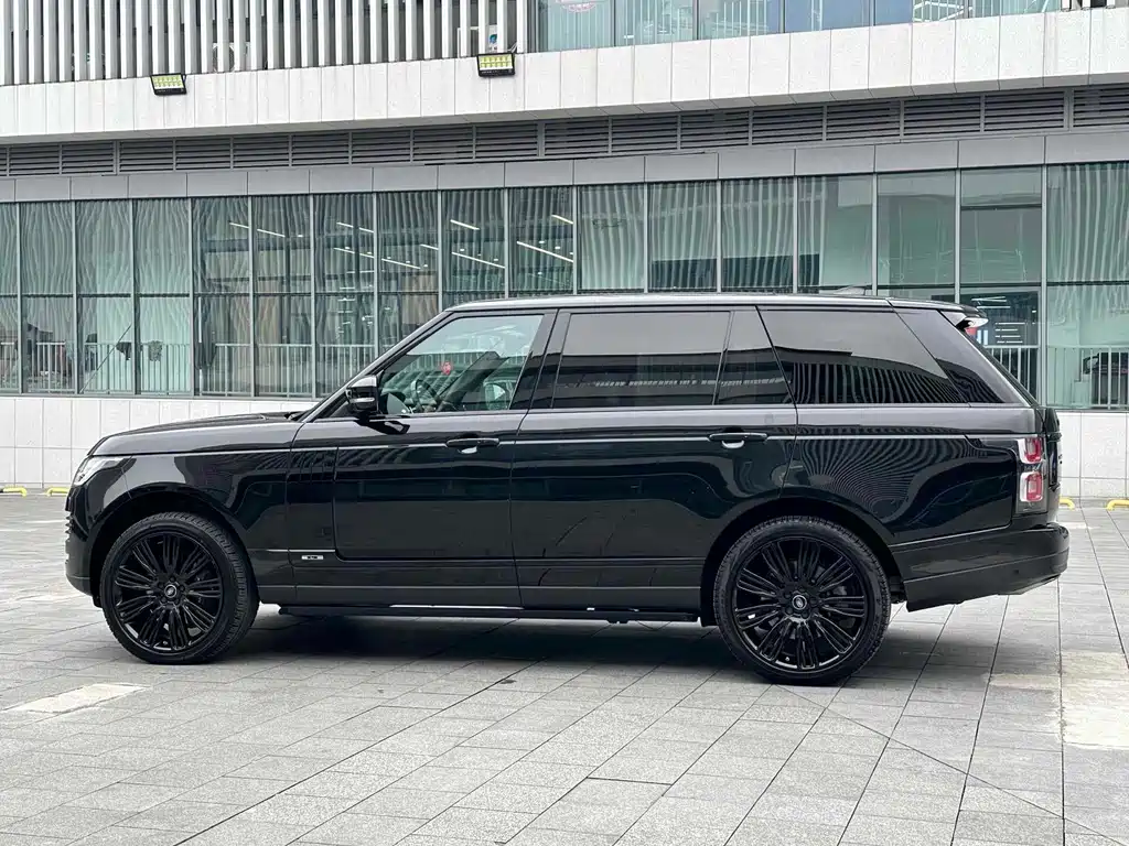 Land Rover Range Rover — миниатюра 4