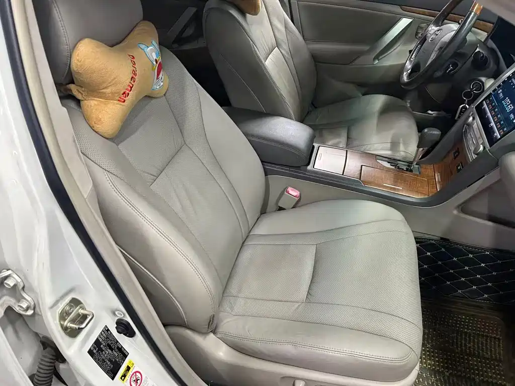 Toyota Camry — миниатюра 15