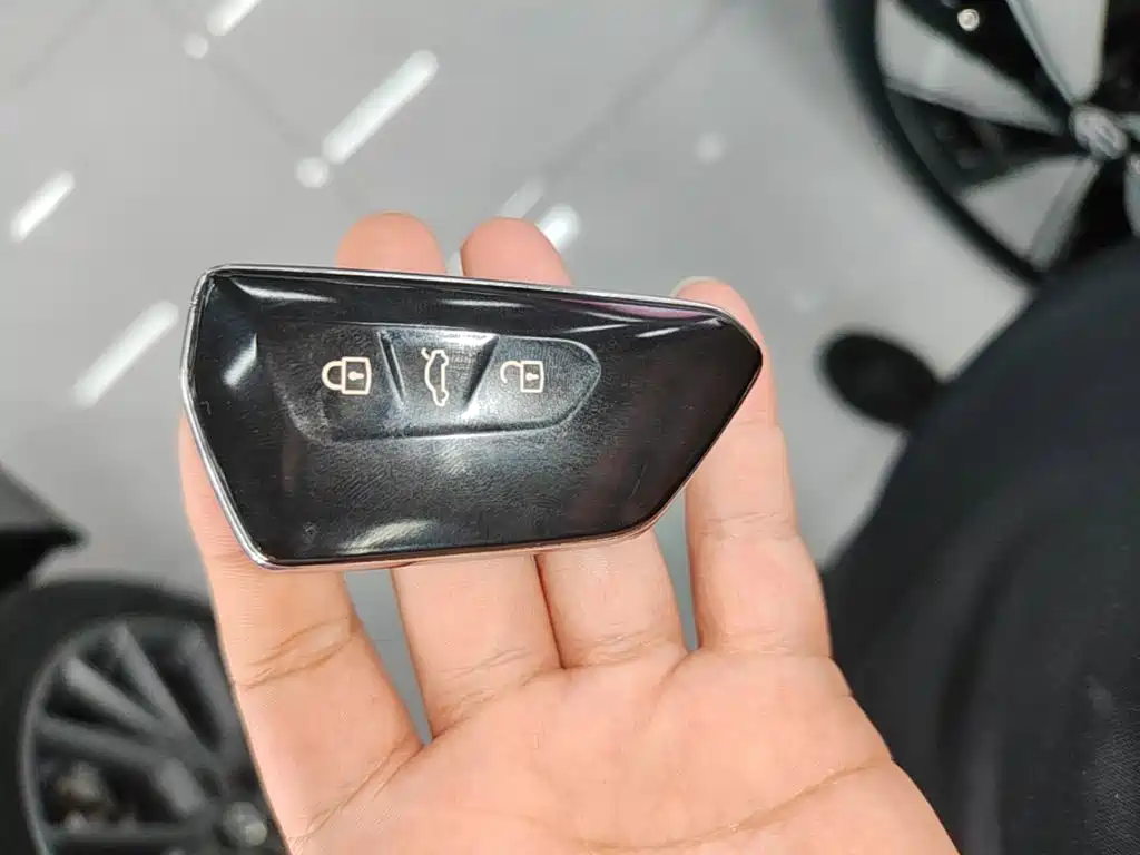 Volkswagen ID.4 X — миниатюра 9