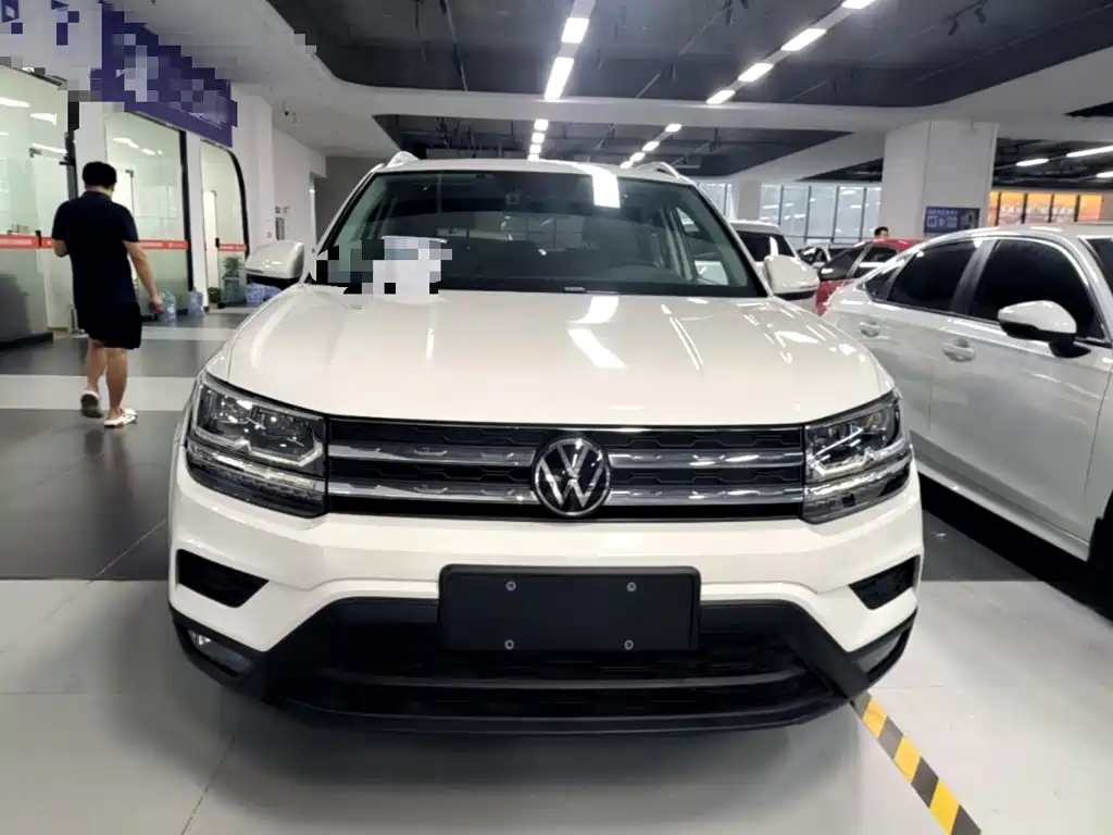 Volkswagen Tharu — миниатюра 3