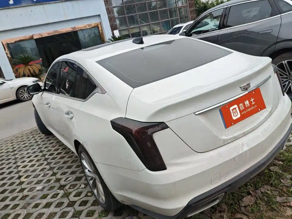 Cadillac CT5 — миниатюра 4