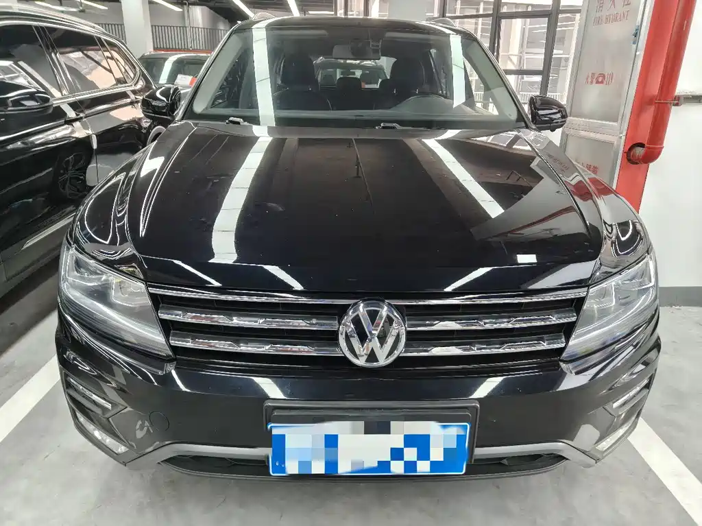 Volkswagen Tiguan L — миниатюра 2