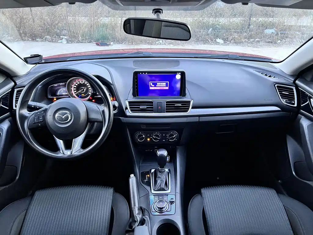 Mazda 3 Axela — миниатюра 11