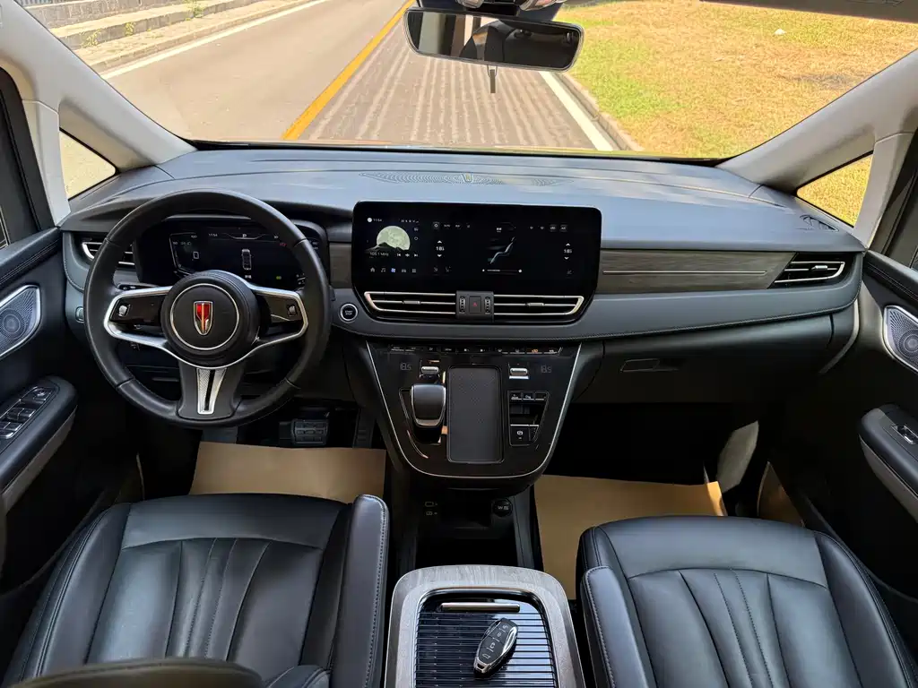 Hongqi Hongqi HQ9 PHEV — миниатюра 5