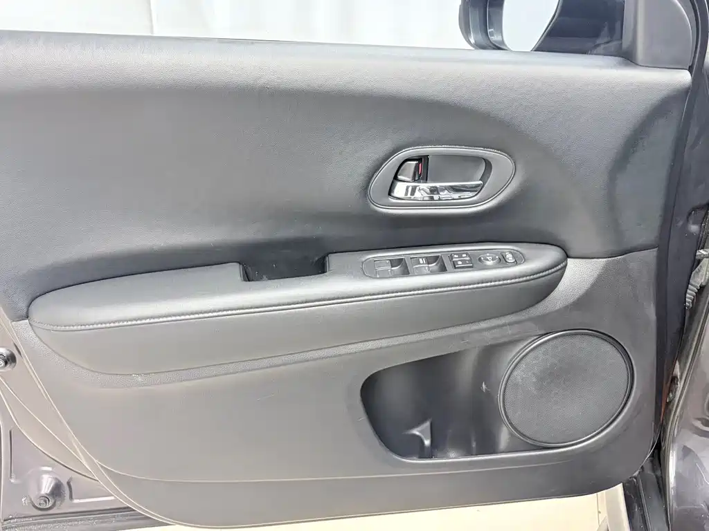 Honda Vezel — миниатюра 7