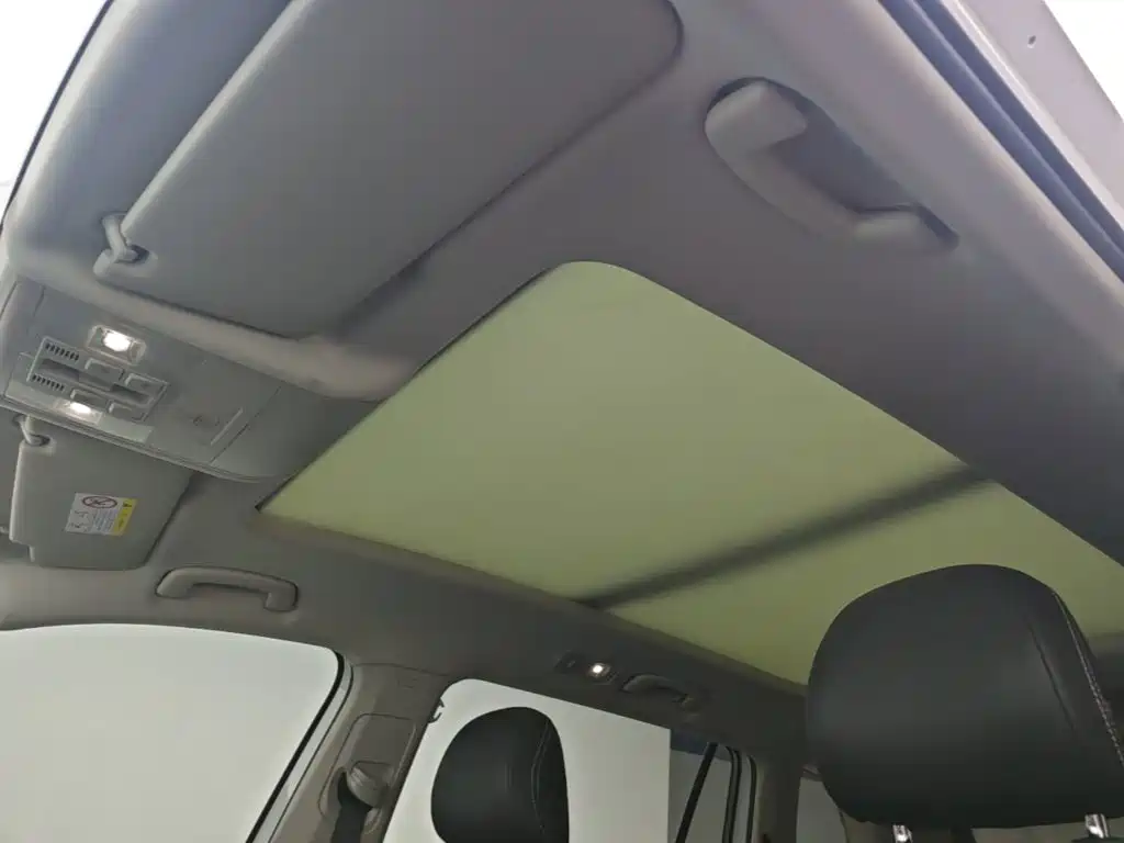 Volkswagen Tiguan L — миниатюра 18
