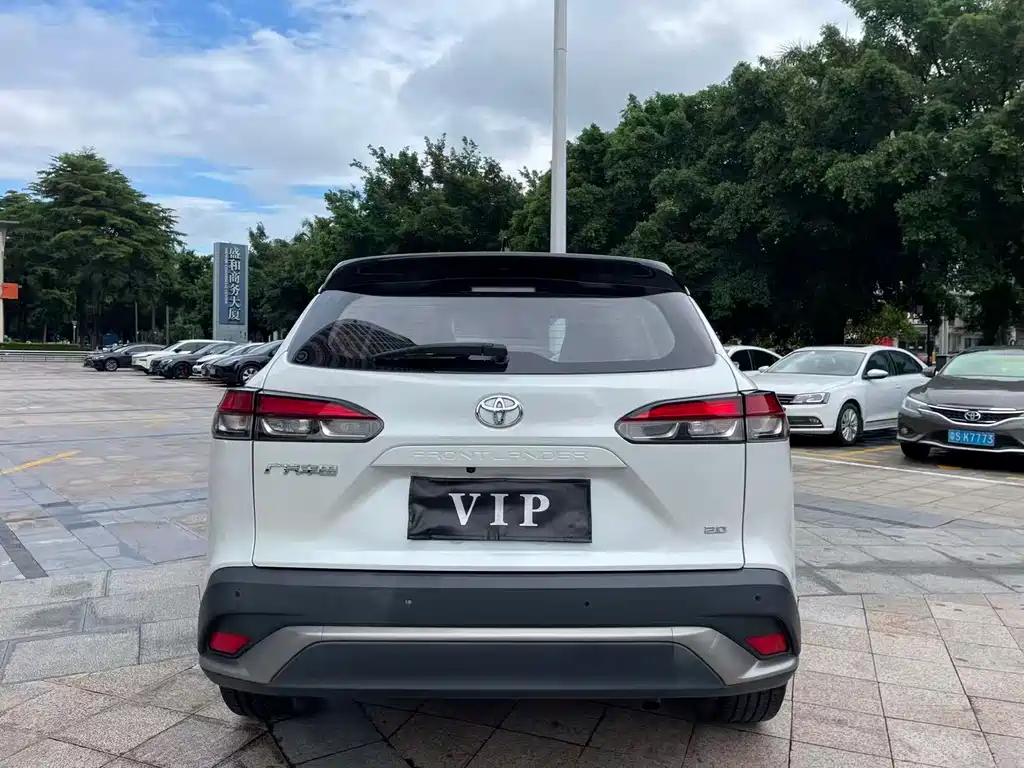 Toyota Frontlander — миниатюра 6